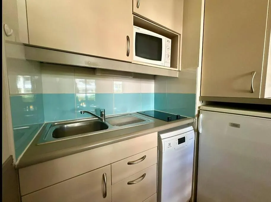 Mandelieu / Appartement Climatise 4 Prsn / Piscine 0*, Mandelieu-la-Napoule France