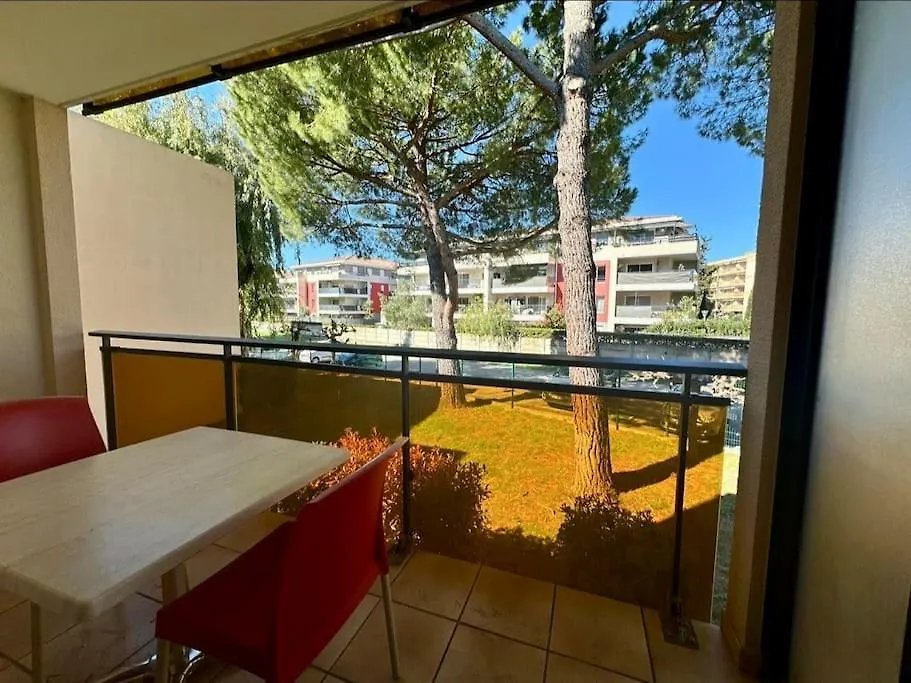 Mandelieu / Appartement Climatise 4 Prsn / Piscine Apartment Mandelieu-la-Napoule